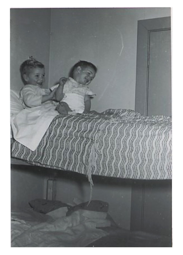 1956 - Paul & Willie in their bunkbeds